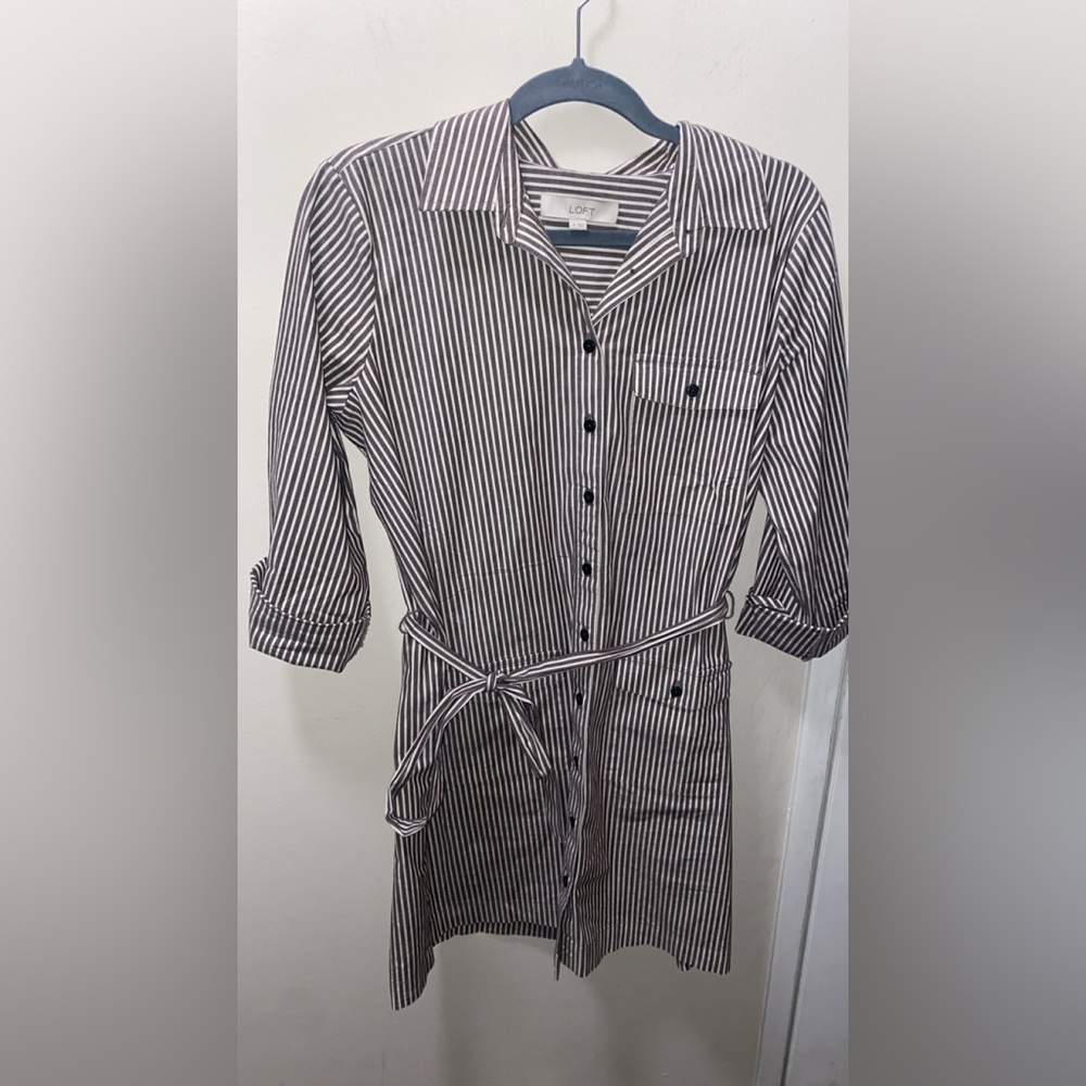 LOFT Stripe Belted Mini Pocket Shirtdress size 4